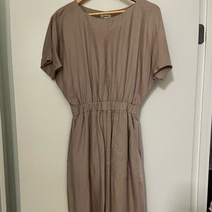 Aritzia/Wilfred linen Midi dress